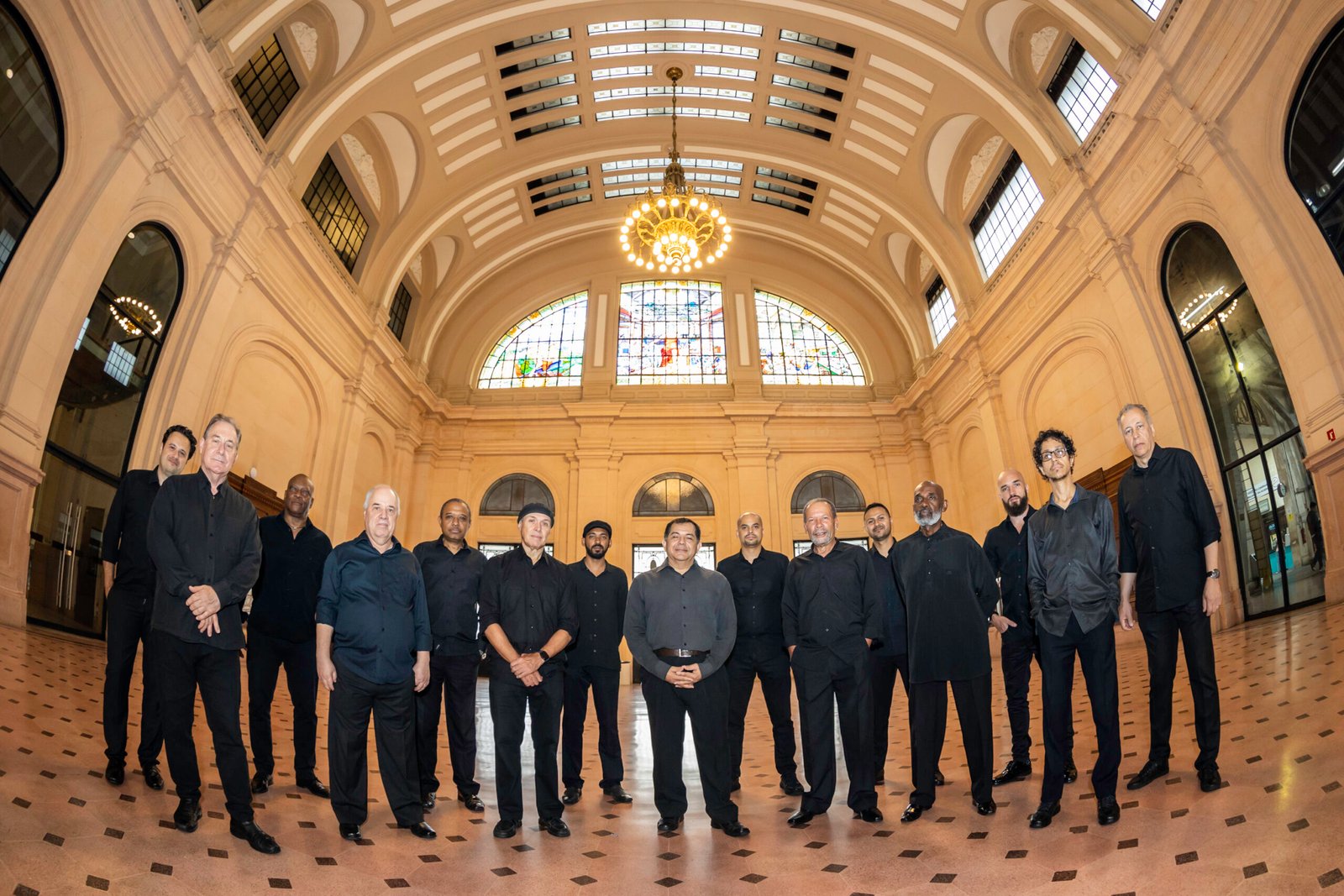 Banda Mantiqueira apresenta os grandes nomes da música brasileira