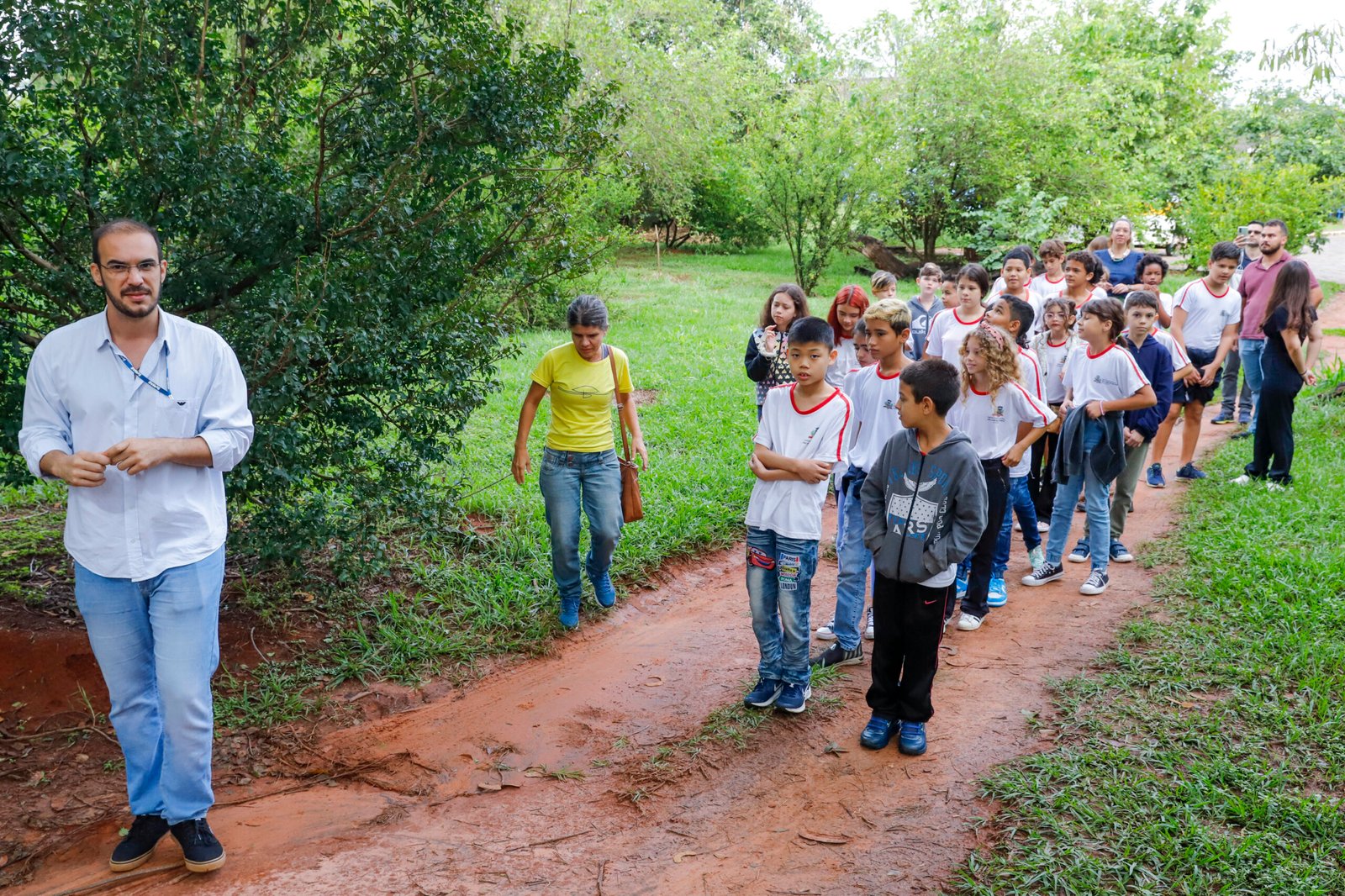 Alunos da rede municipal de ensino participam do projeto ambiental “Heróis das Águas”