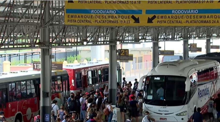 Rodoviária de Rio Preto espera aumento de 25% no movimento de passageiros