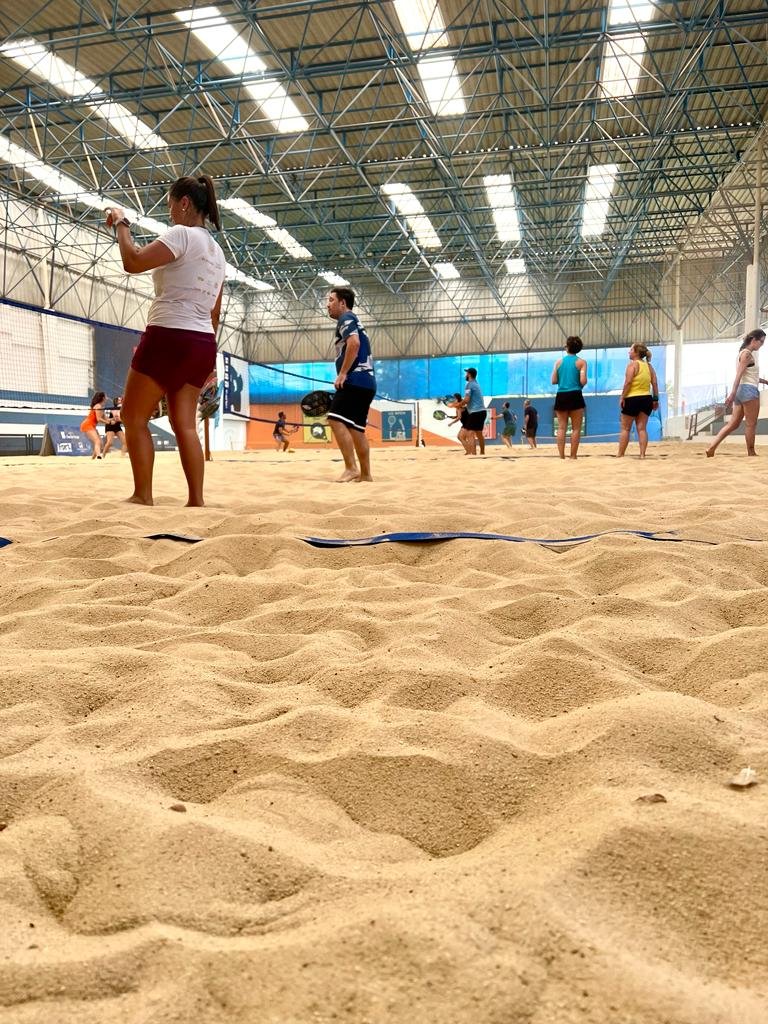Escola de tênis de Rio Preto realiza torneio com 300 competidores