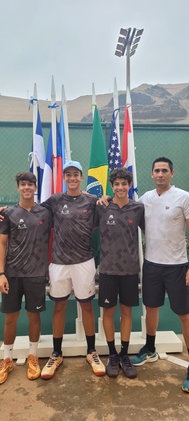 Tenistas rio-pretenses vencem e avançam na semifinal de torneio no Peru