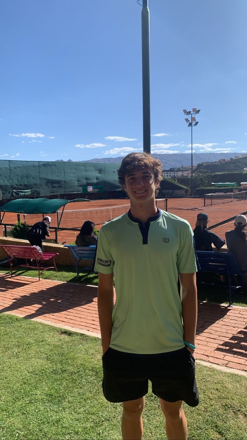 Tenista rio-pretense avança em torneio na Bolívia