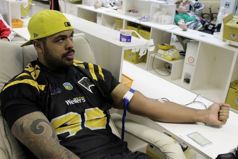 Atletas participam da campanha “Sangue bom” no Hemocentro de Rio Preto