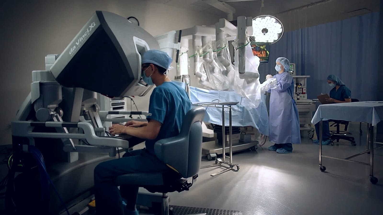 Hospital de Base de Rio Preto adquire o robô cirúrgico mais avançado do mundo
