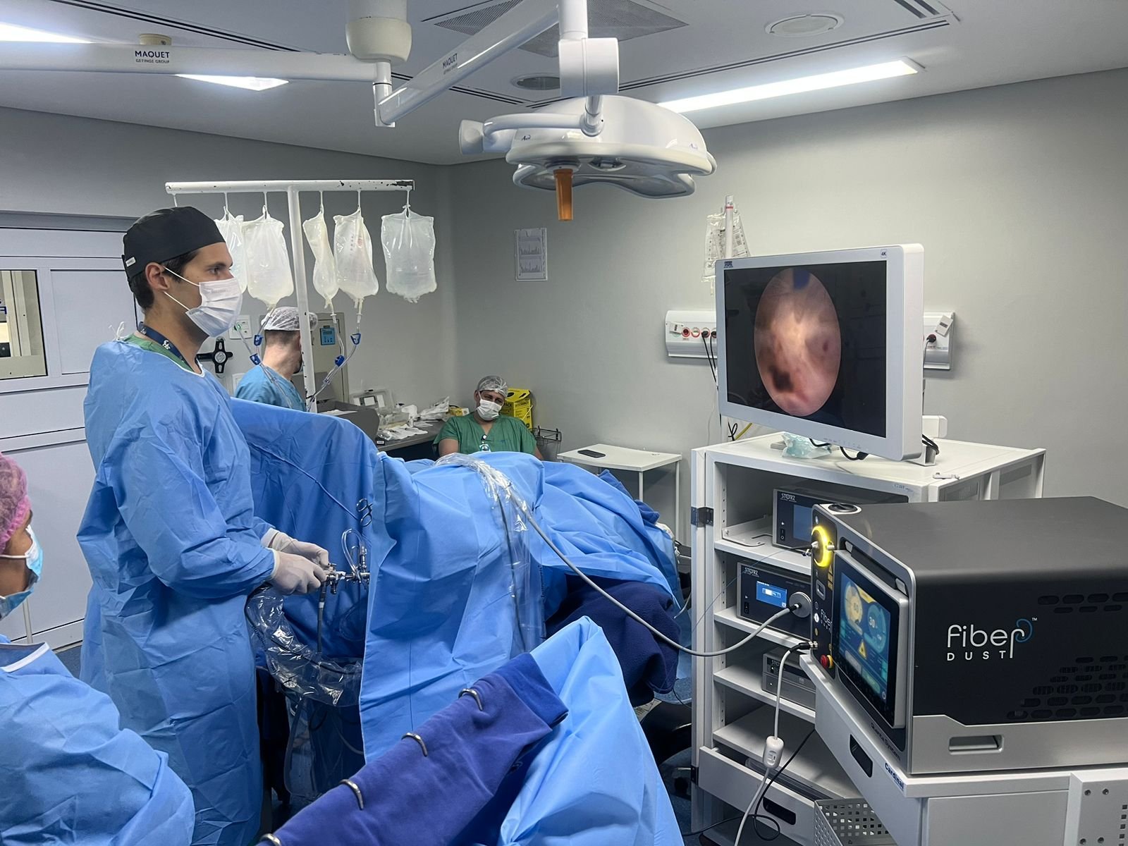 Urologista do Austa Hospital realiza cirurgia a laser no tratamento contra a próstata