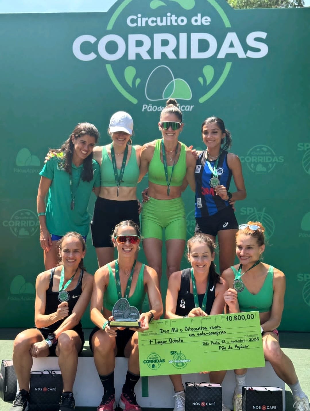 Triatleta Mari Luchezi é campeã de maratona em SP