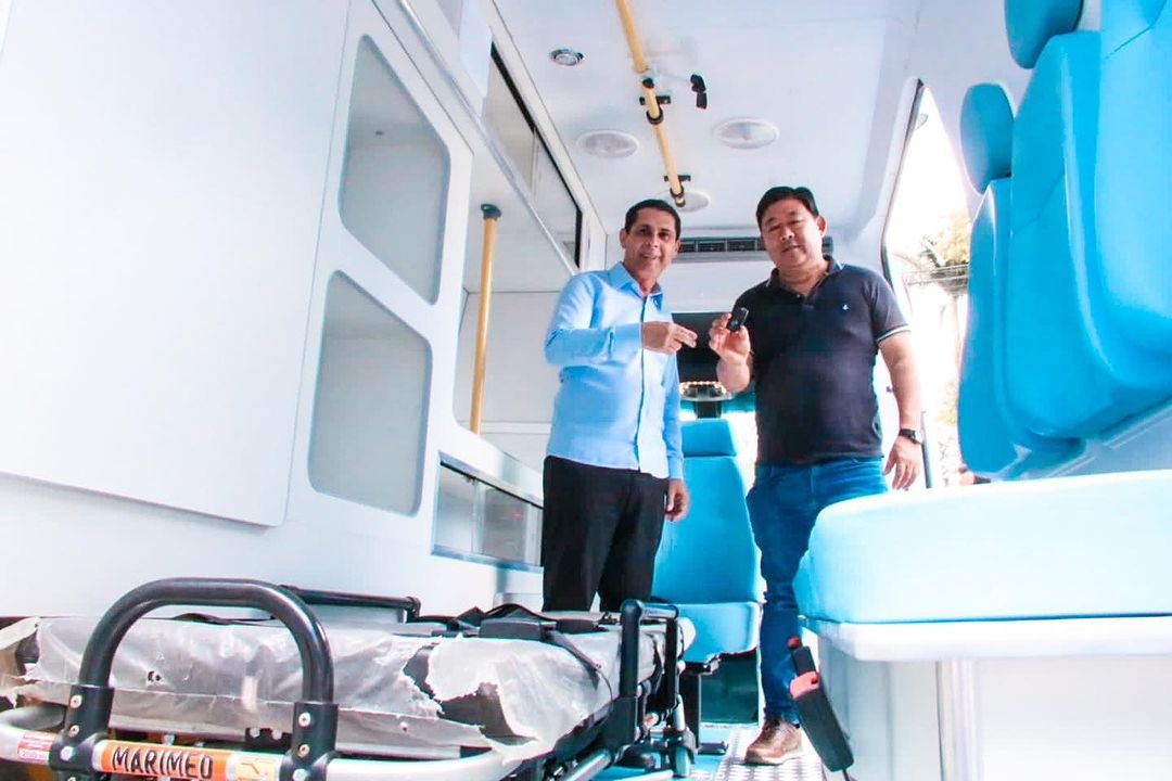 Deputado pastor Sebastião Santos destina ambulância para Ibiúna