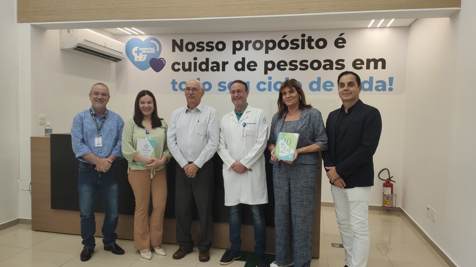 Presidente das Santas Casas visita as instalações do HB de Rio Preto