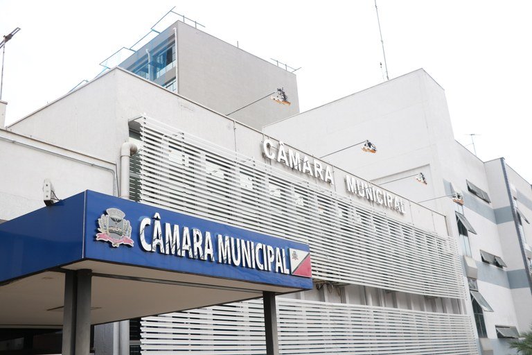 Câmara de Rio Preto abre concurso para 34 vagas com salários de até R$ 9,9 mil
