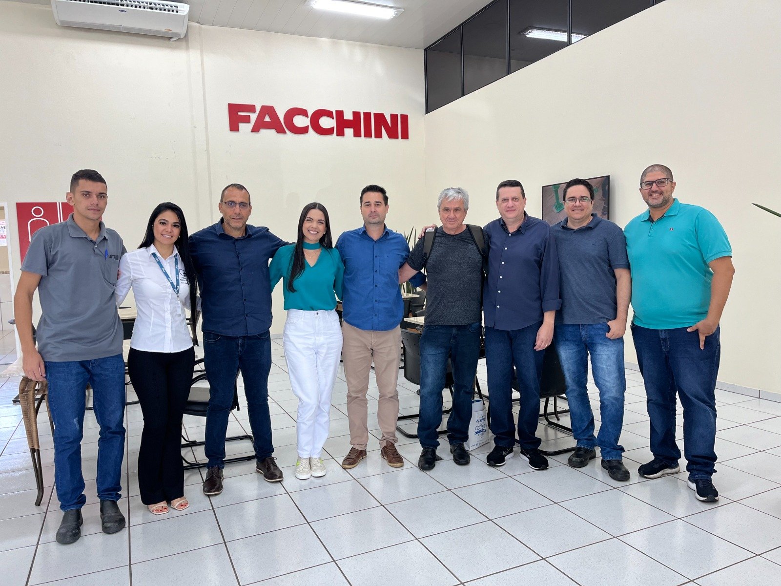 Empresário abraça rede de solidariedade em prol do HB