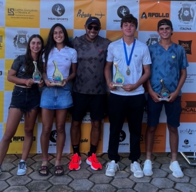 Tenistas rio-pretenses são campeões do Brasileirão