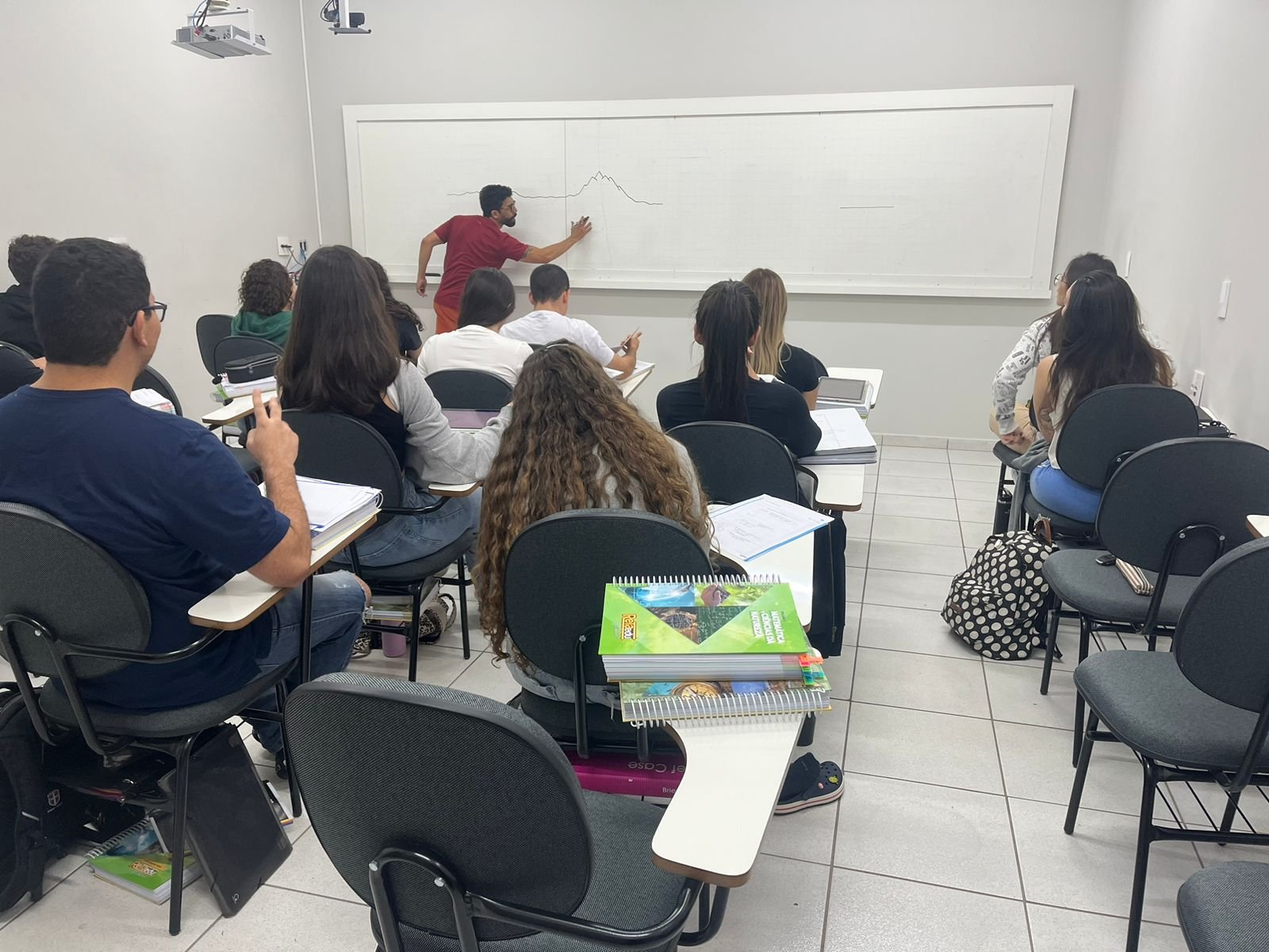 Colégio de Rio Preto promove atividades para aliviar a tensão pré-vestibular