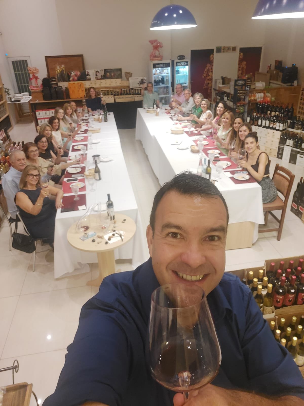 Confrarias de vinho fortalecem amizades em Rio Preto
