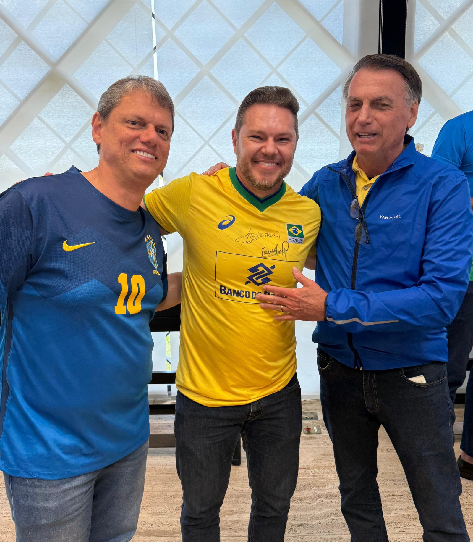 Deputado Danilo Campetti participa de manifestação na Paulista com o ex-presidente Bolsonaro