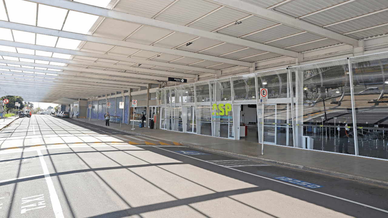 Saúde realiza vacinação contra gripe e sarampo no Aeroporto de Rio Preto