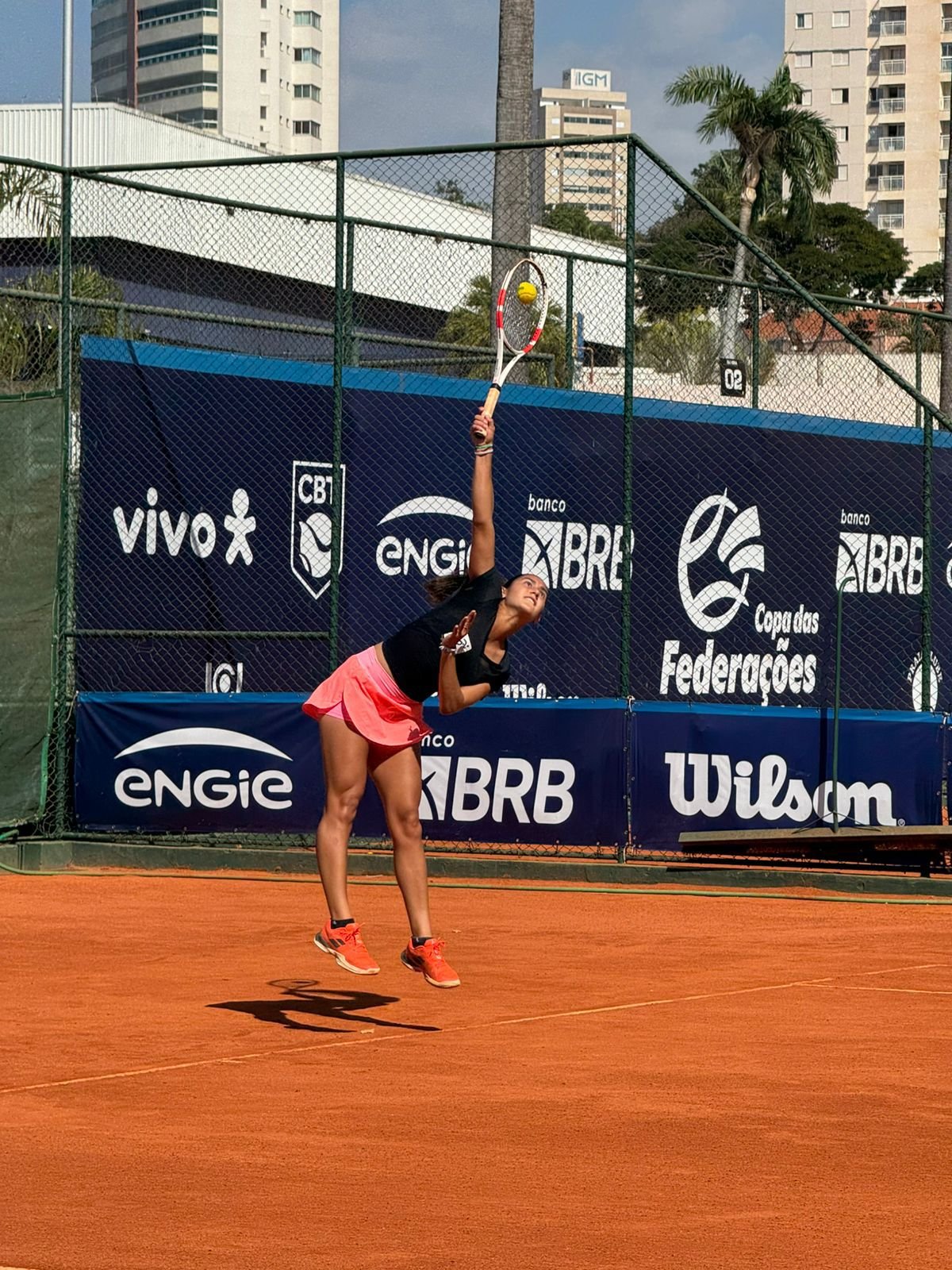 Tenista Ana Julia Sartori faz final do Brasileirão Sub-16 em Uberlândia