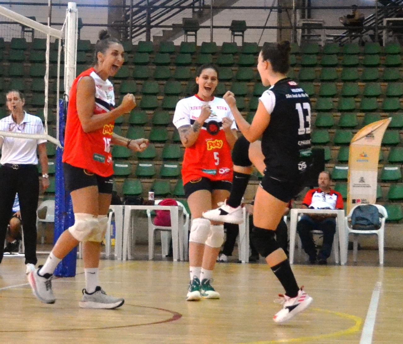 Festival reúne neste sábado escolinhas de vôlei em Rio Preto