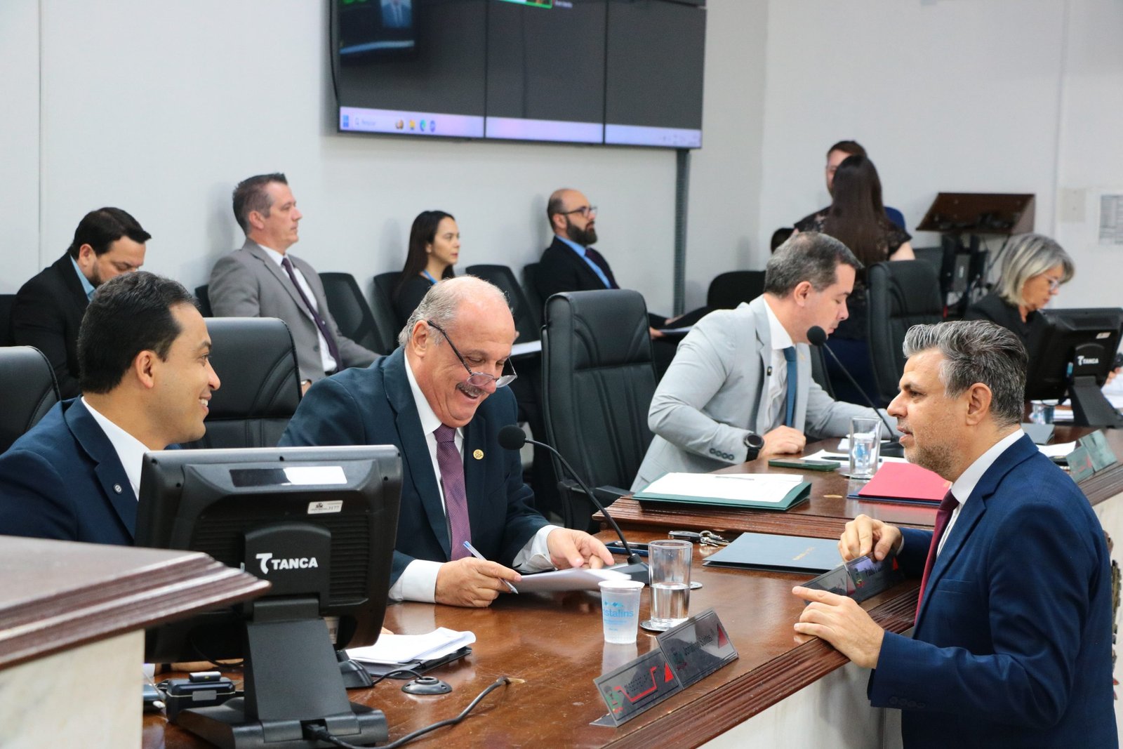 Câmara de Rio Preto aprova criação de 329 vagas preenchidas por concurso público