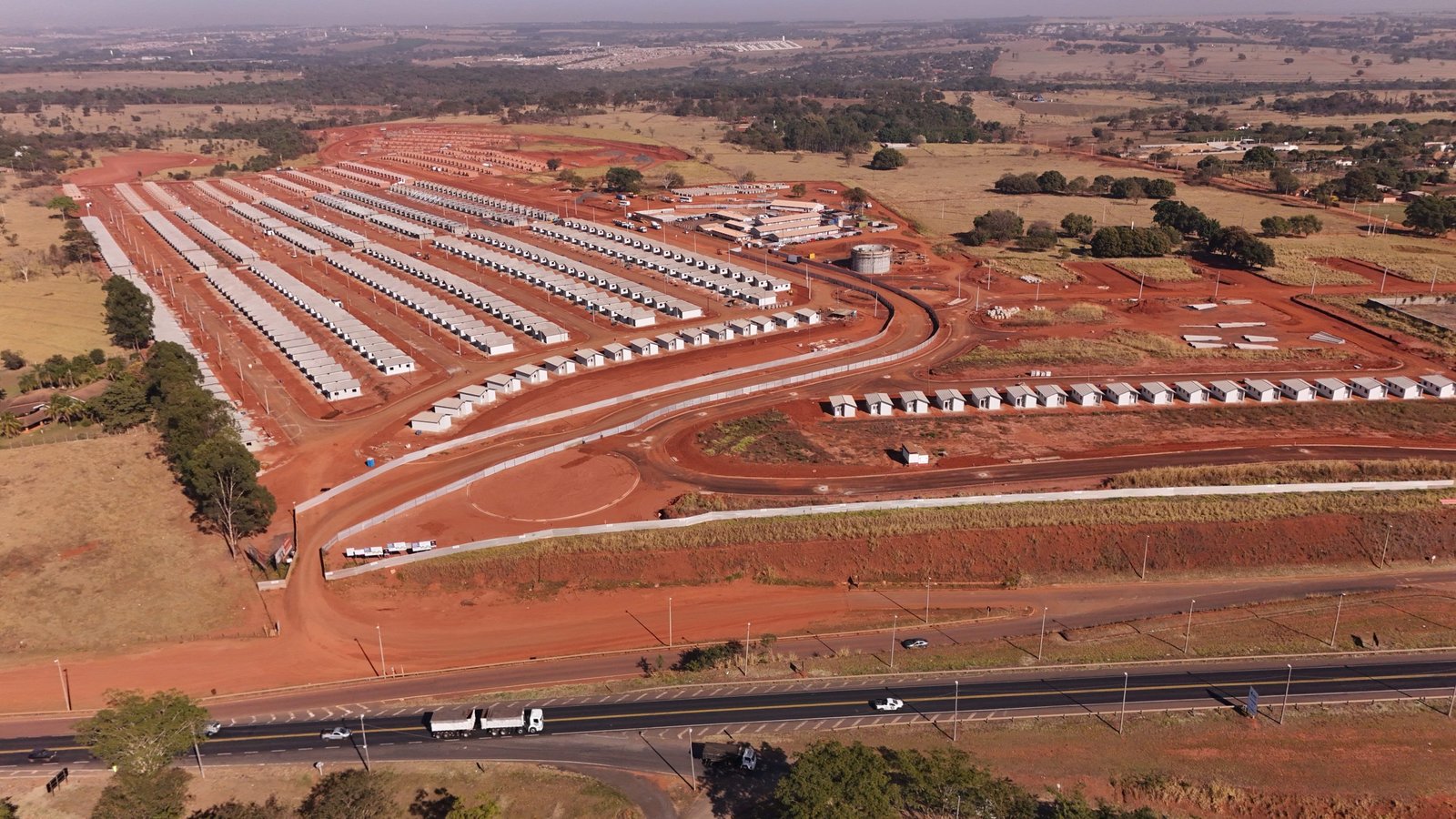 Construtora inaugura pedra fundamental de 738 moradias em Rio Preto