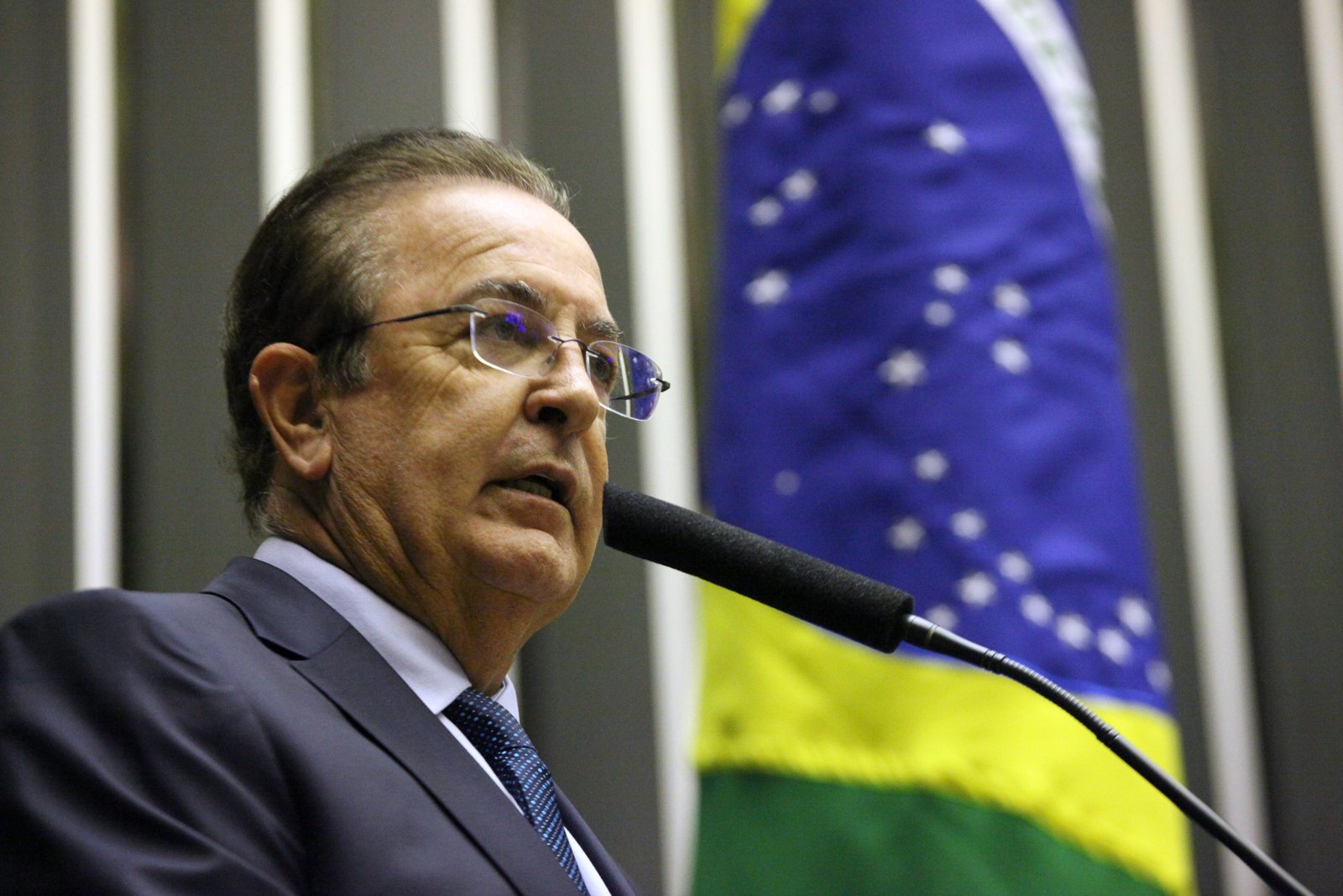 Projeto promete zerar juros do FIES de contratos até 2017 para dar fôlego a estudantes