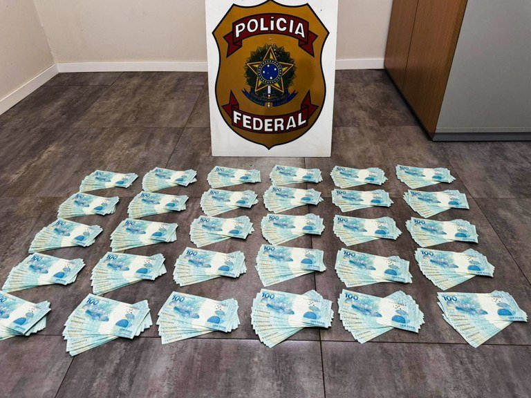 PF prende homem com cédulas falsas em Bálsamo