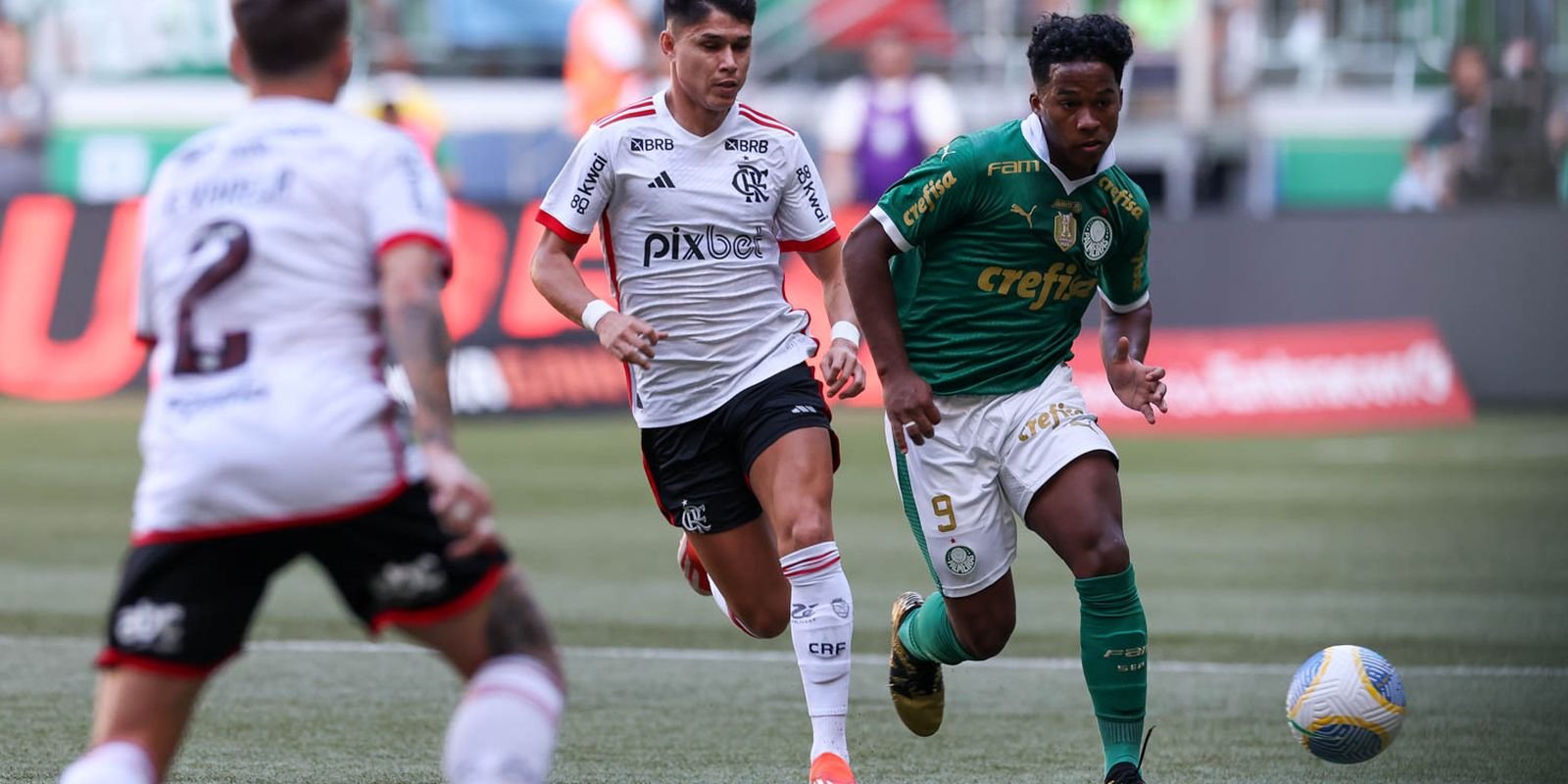 Flamengo e Palmeiras Decidem o Brasileiro com Transmissão Exclusiva