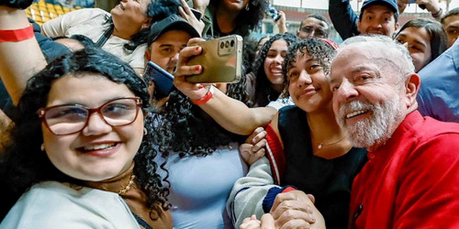 Lula Defende Educação e Engajamento Político para um Futuro Nacional Promissor