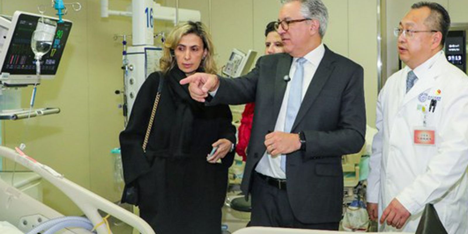 Hospital Inteligente: Ministro da Saúde Explora Inovação na China