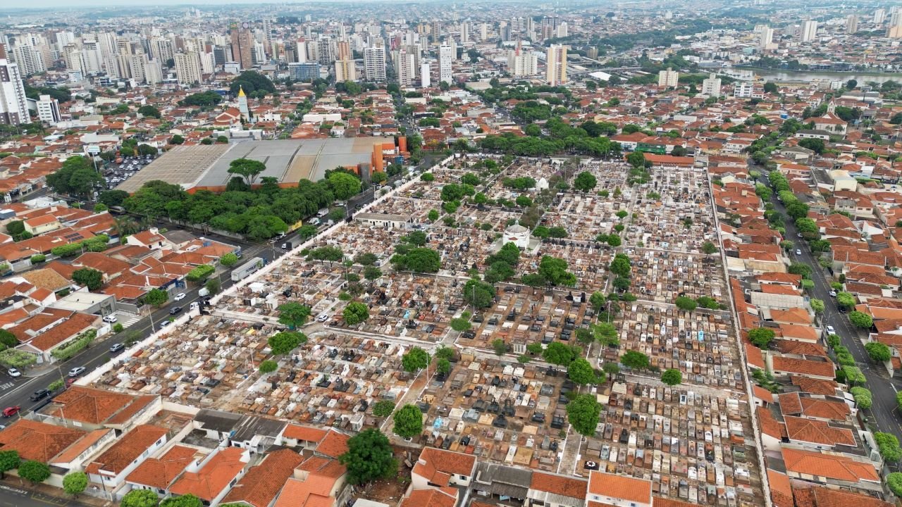 Dia de Finados espera receber 50 mil pessoas nos cemitérios de Rio Preto
