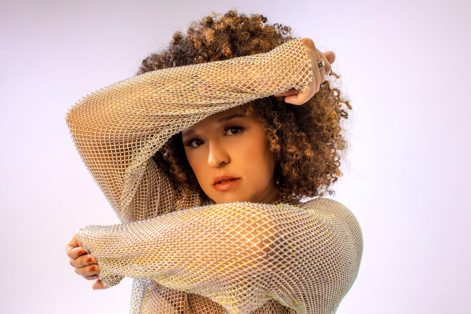 Nathalia Bellar mistura o universo afro-latino-nordestino com o POP em show no Sesi