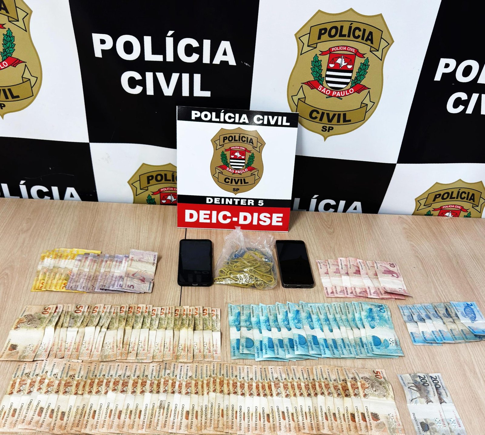 Operação da Civil em Mirassol prende três por tráfico