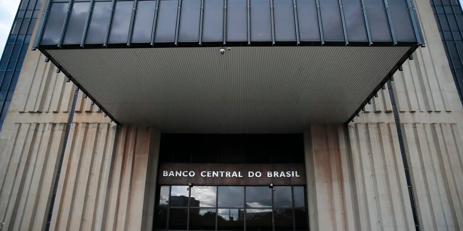 Inflação: Mercado Financeiro Projeta Queda para 4,72% em 2025