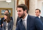 Defesa de Filipe Martins Contesta Decisão de Moraes em Caso de Golpe