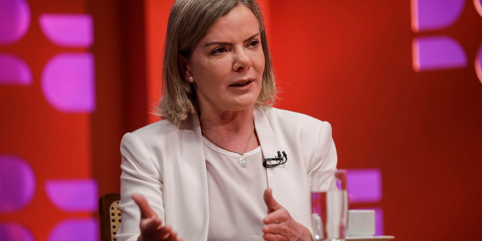 Ministra critica governadores e vê risco de intervenção dos EUA no Brasil