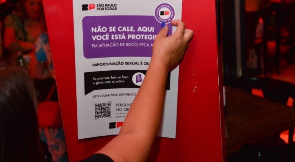 Protocolo Não Se Cale: conheça o sinal de socorro para mulheres vítimas de violência