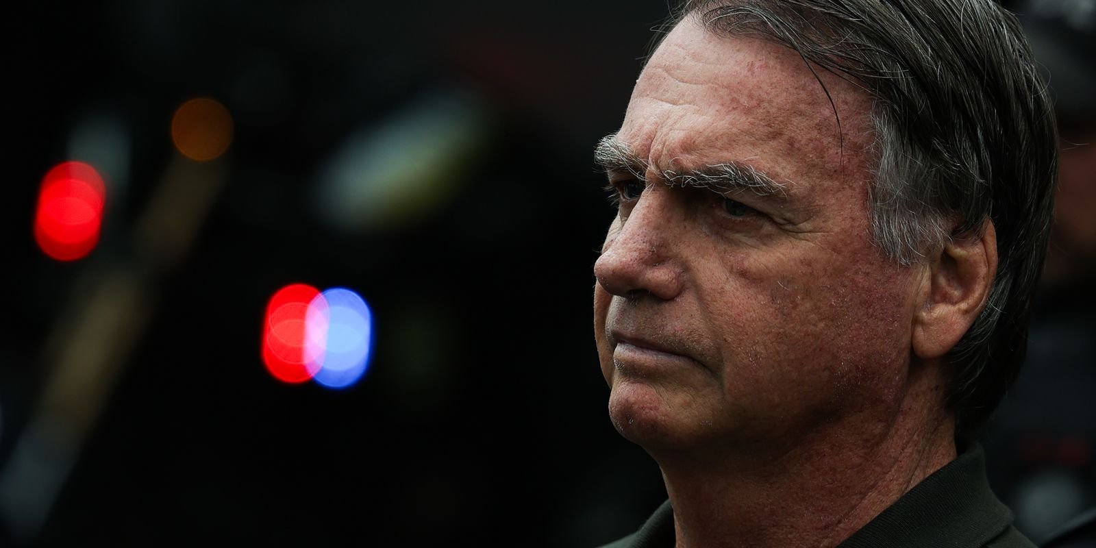PL Suspende Atividades e Salário de Bolsonaro Após Condenação
