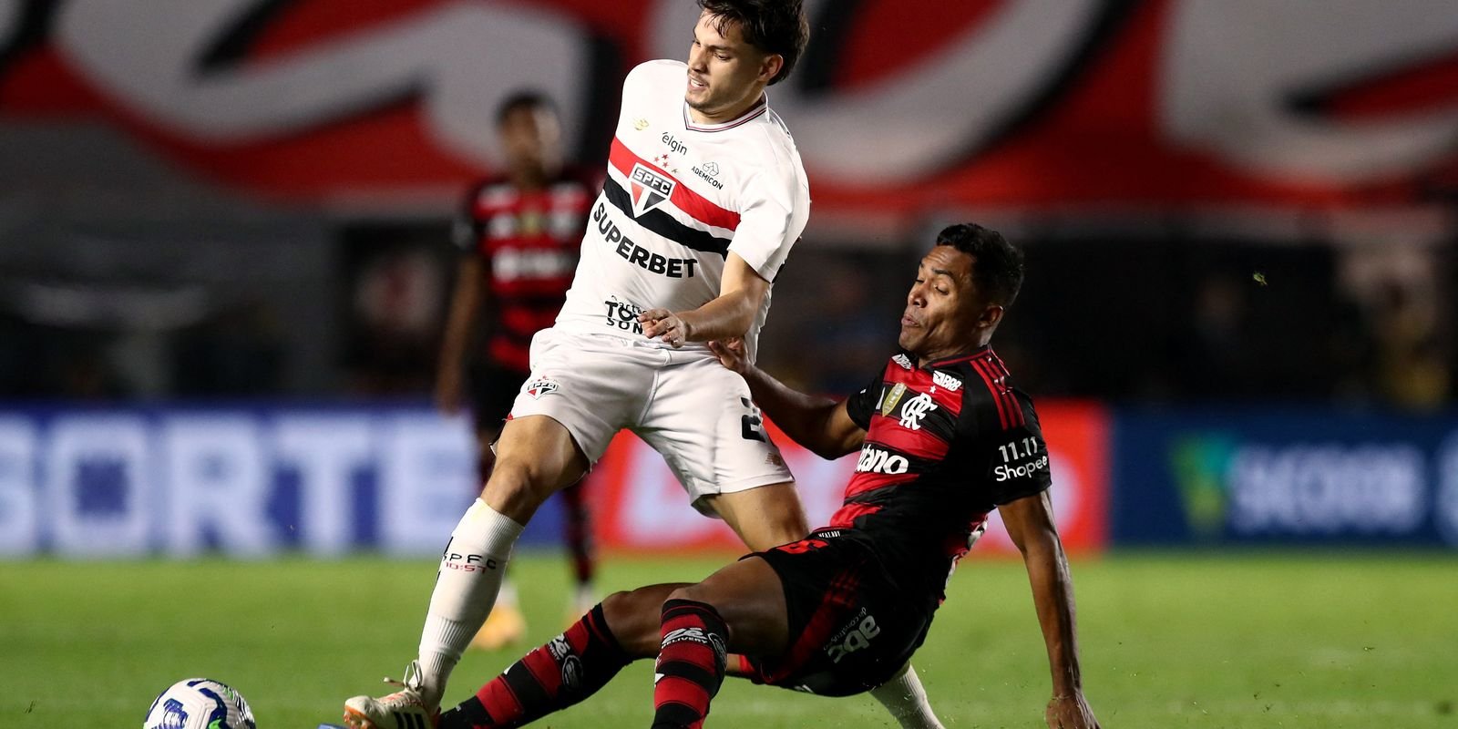 Brasileirão: São Paulo Empata e Impede Flamengo de Assumir a Liderança