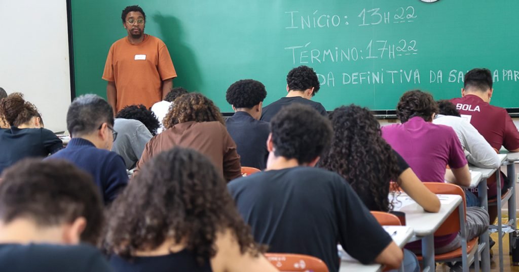 Primeira fase da Fuvest acontece neste domingo com 111 mil inscritos