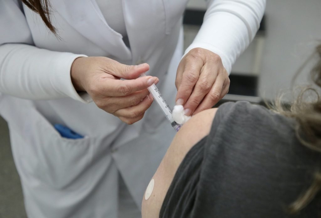 Governo de SP reforça importância da vacinação contra HPV, sarampo e febre amarela