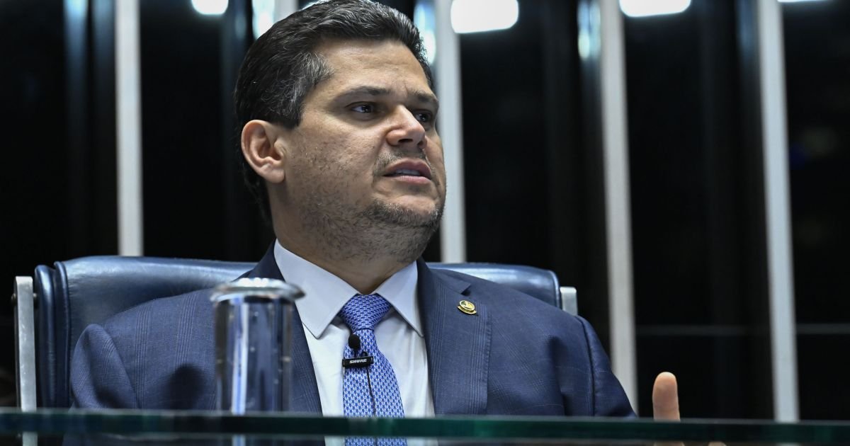 Alcolumbre Reage a Insunuações sobre Indicação de Messias ao STF