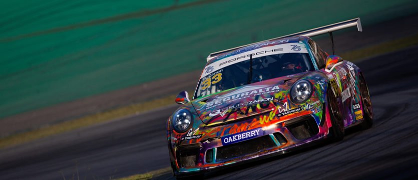Gustavo Zanon trabalha ritmo e acerto do Porsche #24 para classificação em Interlagos