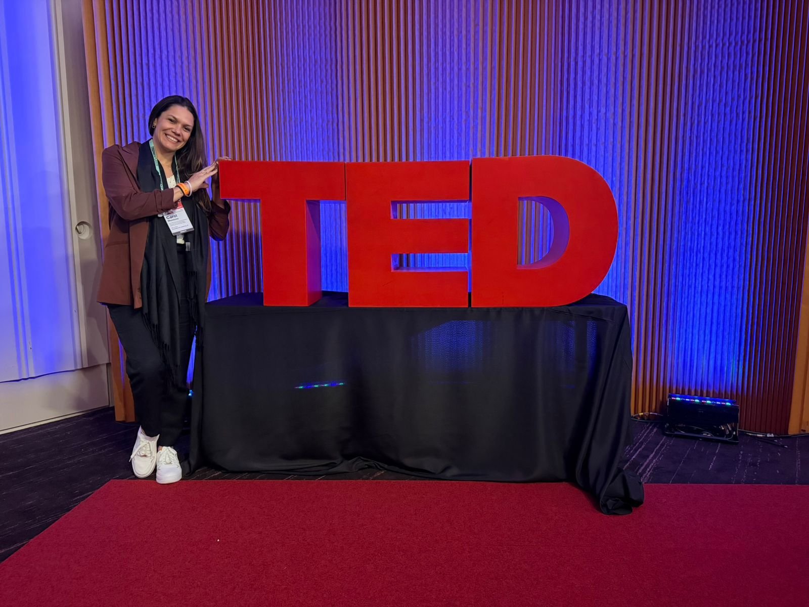 Em viagem internacional, Carol Mendoza conquista o nome de Rio Preto no próximo TEDx