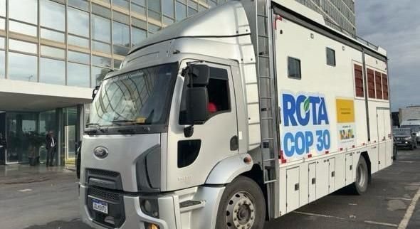 Ministro vai à COP30 de caminhão e apresenta projetos “verdes”
