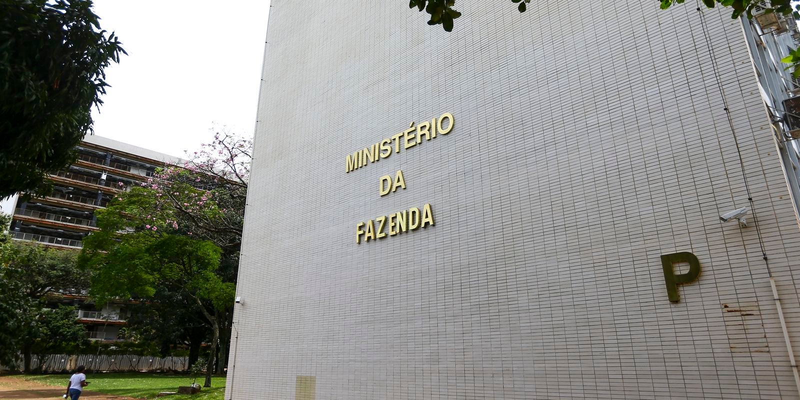 Mercado de Carbono: Regulamentação Nacional Planejada para 2026, Visando Crescimento Econômico Sustentável