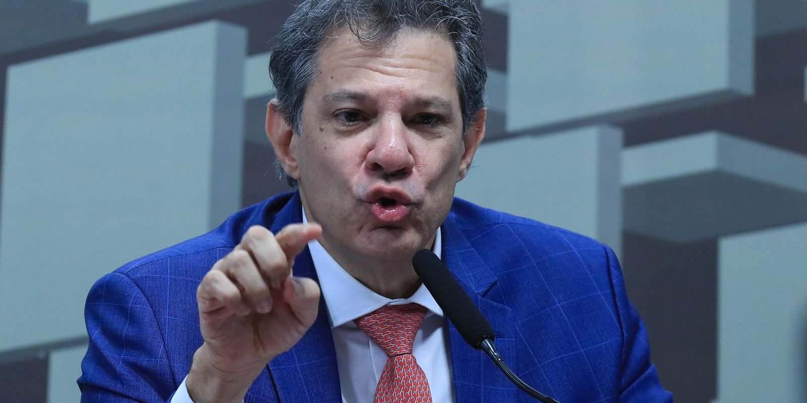 Haddad: Prisão de Dono do Banco Master Indica Investigação Robusta