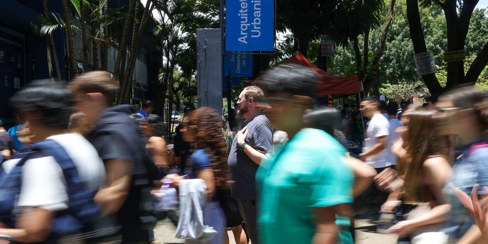 Abstenção no Enem 2025 Fica em 27% no Primeiro Dia de Provas