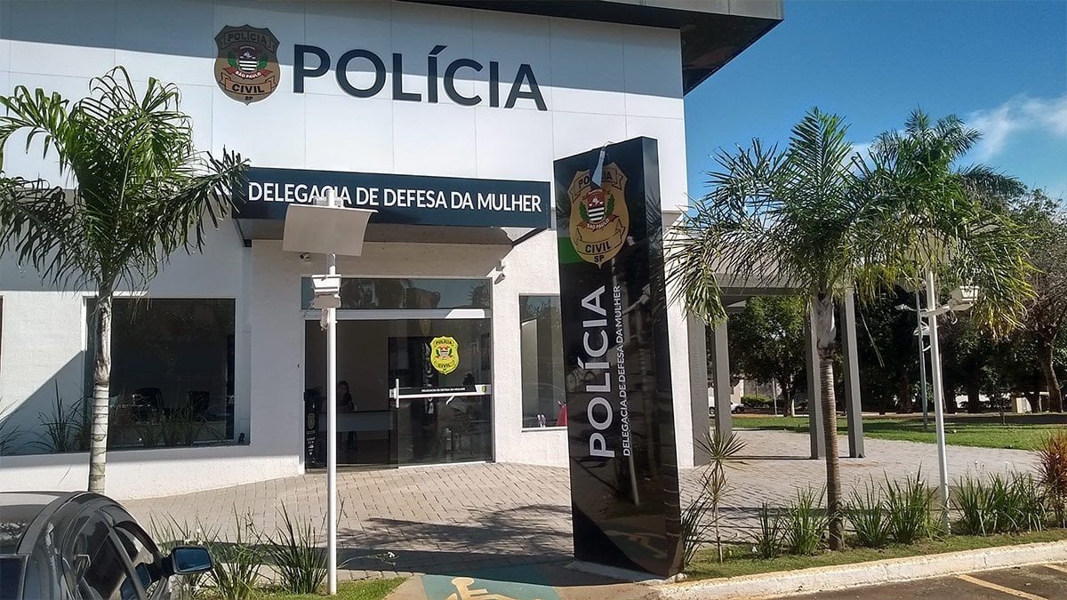 Adolescente e Bebê Abandonados: Mãe Vista em Bar Gera Investigação em Ilha Solteira