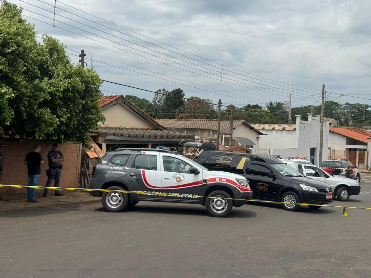 Tragédia em Palmeira D’Oeste: Mãe e Filho Achados Mortos em Residência
