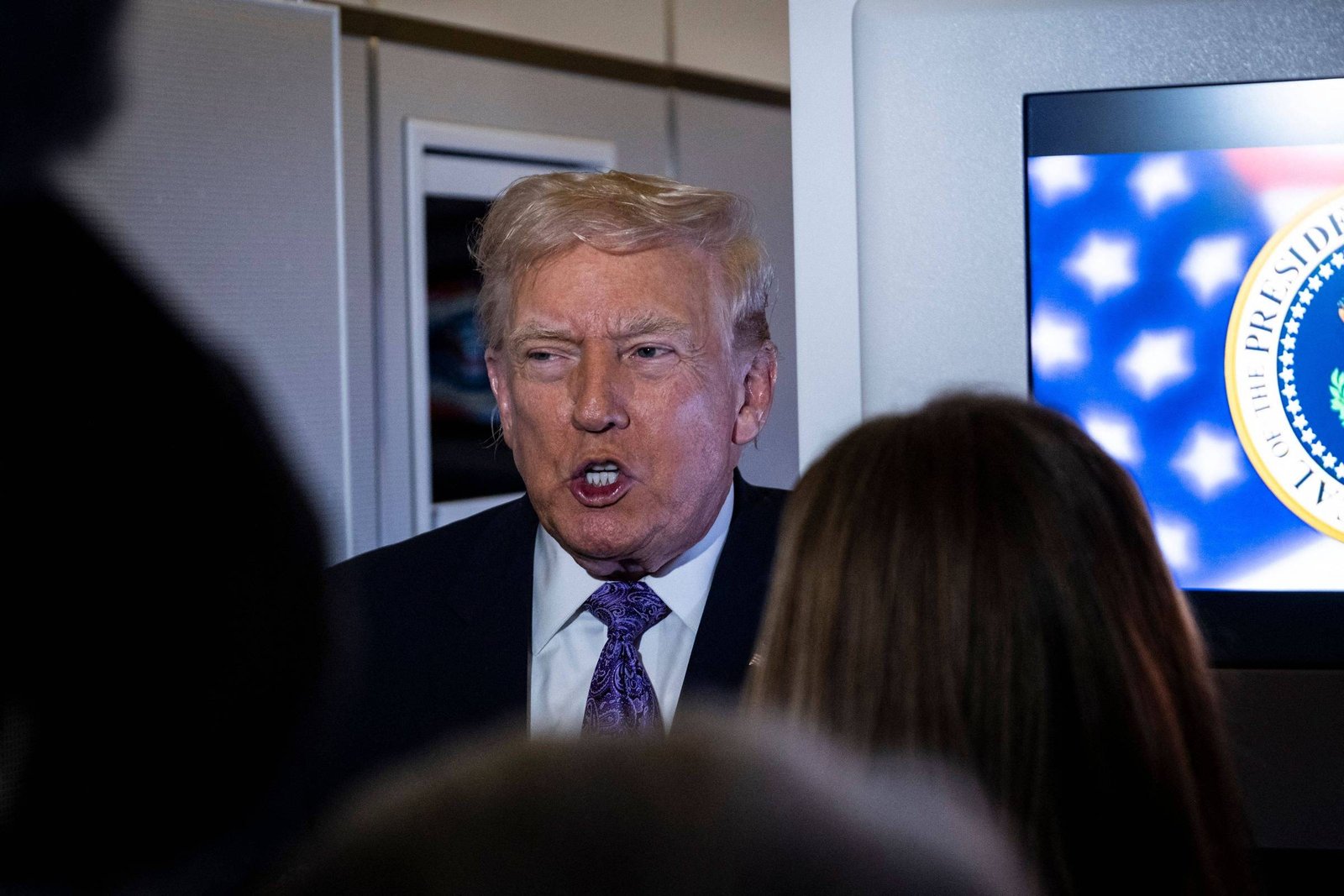 Trump promete investigar suposta ordem de ataque a barco no Caribe