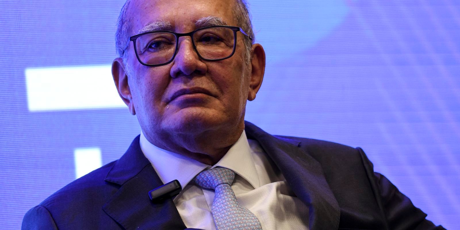 Gilmar Mendes Questiona Validade da Lei de Impeachment e Nega Blindagem no STF